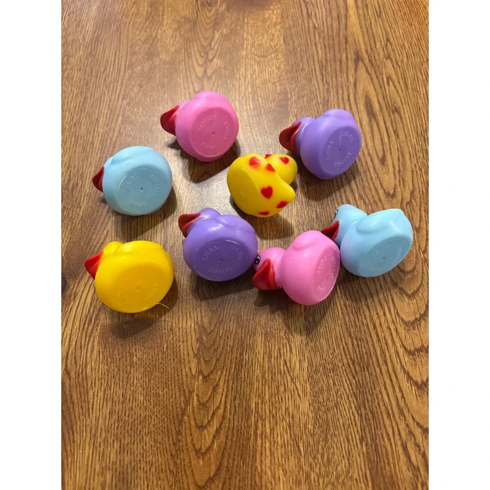 JA-RU Rubber Duck Lot of 8 Multicolor Pink Purple Blue Yellow Hearts Bath Toys